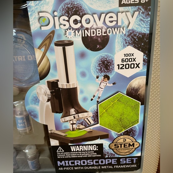 Discovery Microscope Set - NWT - Picture 3 of 3